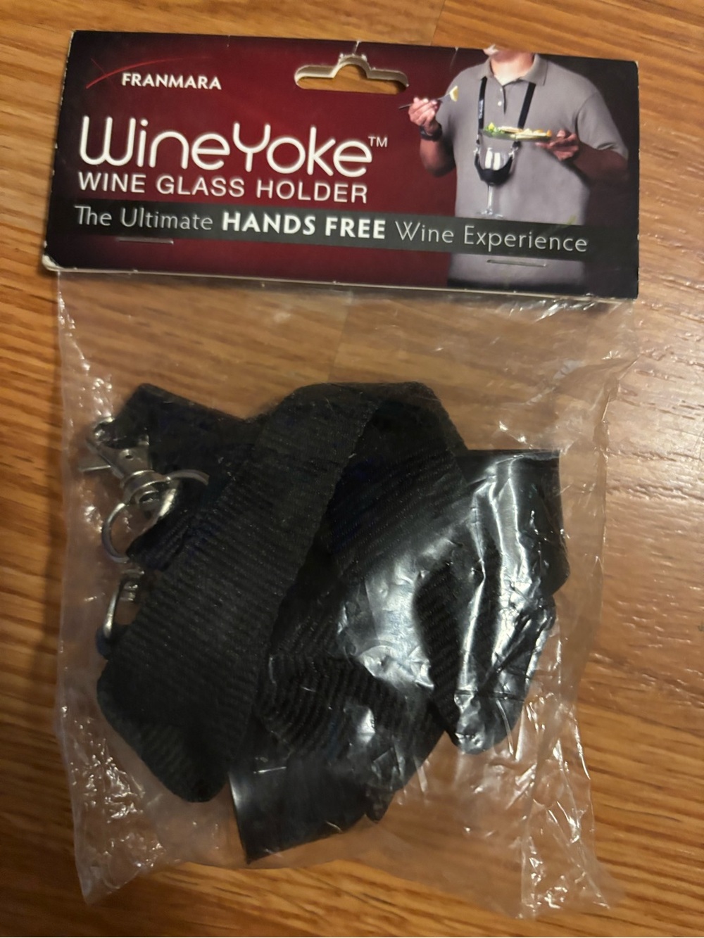 Nwt WineYoke Hands-Free Wine Glass Holder - Black